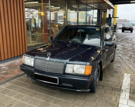 Зелений Мерседес 190, об'ємом двигуна 2 л та пробігом 1 тис. км за 3000 $, фото 3 на Automoto.ua