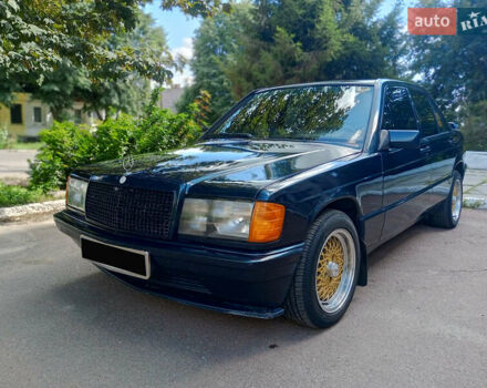 Зелений Мерседес 190, об'ємом двигуна 2 л та пробігом 1 тис. км за 3000 $, фото 5 на Automoto.ua