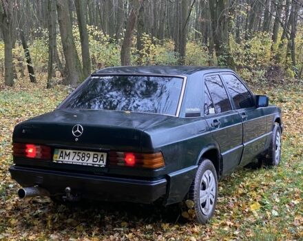Мерседес 190 1986 в Виннице на Automoto.ua Зеленый Мерседес 190, объемом двигателя 2 л и пробегом 500 тыс. км за 1400 $, фото 1 на Automoto.ua