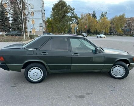 Зеленый Мерседес 190, объемом двигателя 2 л и пробегом 30 тыс. км за 1600 $, фото 3 на Automoto.ua