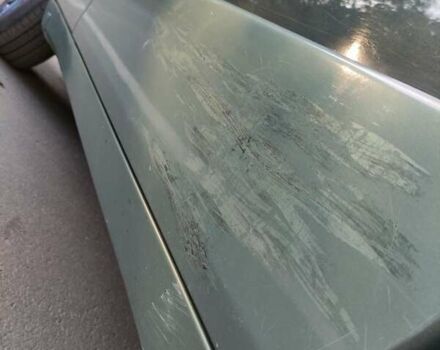 Зеленый Мерседес 190, объемом двигателя 2 л и пробегом 350 тыс. км за 1900 $, фото 1 на Automoto.ua