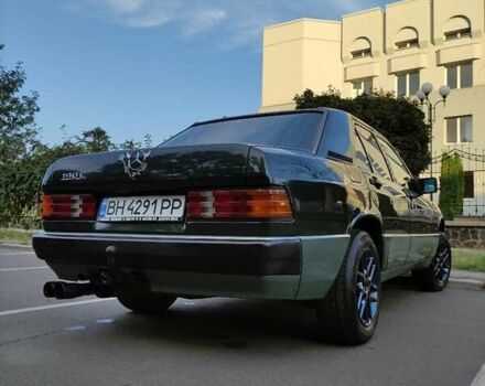 Зеленый Мерседес 190, объемом двигателя 2 л и пробегом 350 тыс. км за 1900 $, фото 3 на Automoto.ua