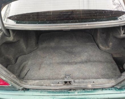 Зелений Мерседес 190, об'ємом двигуна 1.8 л та пробігом 350 тис. км за 1998 $, фото 4 на Automoto.ua