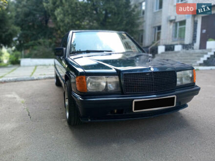 Зеленый Мерседес 190, объемом двигателя 2 л и пробегом 1 тыс. км за 3000 $, фото 1 на Automoto.ua