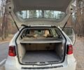 Білий Мерседес 200, об'ємом двигуна 2 л та пробігом 216 тис. км за 7638 $, фото 4 на Automoto.ua