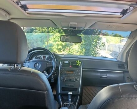 Мерседес 200 2010 в Днепре (Днепропетровске) на Automoto.ua Белый Мерседес 200, объемом двигателя 2 л и пробегом 186 тыс. км за 8000 $, фото 6 на Automoto.ua