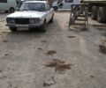 Білий Мерседес 200, об'ємом двигуна 2 л та пробігом 380 тис. км за 1500 $, фото 1 на Automoto.ua
