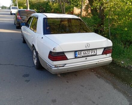 Білий Мерседес 200, об'ємом двигуна 2 л та пробігом 454 тис. км за 2000 $, фото 3 на Automoto.ua