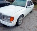 Белый Мерседес 200, объемом двигателя 0 л и пробегом 500 тыс. км за 1450 $, фото 1 на Automoto.ua