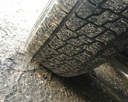 Белый Мерседес 200, объемом двигателя 2 л и пробегом 300 тыс. км за 1400 $, фото 5 на Automoto.ua