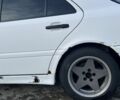 Белый Мерседес 200, объемом двигателя 2 л и пробегом 111 тыс. км за 1500 $, фото 12 на Automoto.ua