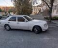 Білий Мерседес 200, об'ємом двигуна 2 л та пробігом 1000 тис. км за 3000 $, фото 1 на Automoto.ua