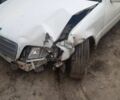Белый Мерседес 200, объемом двигателя 2.8 л и пробегом 268 тыс. км за 800 $, фото 1 на Automoto.ua
