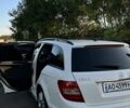 Белый Мерседес 200, объемом двигателя 2.1 л и пробегом 360 тыс. км за 10999 $, фото 6 на Automoto.ua