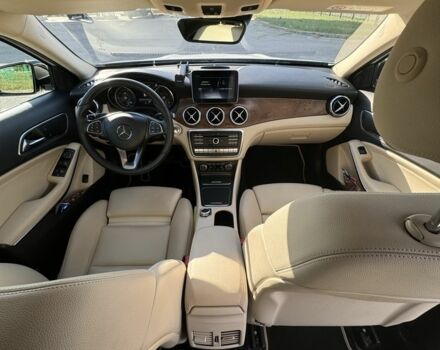 Белый Мерседес 200, объемом двигателя 2.1 л и пробегом 164 тыс. км за 23999 $, фото 9 на Automoto.ua