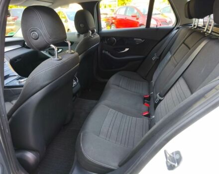 Білий Мерседес 200, об'ємом двигуна 1.6 л та пробігом 240 тис. км за 15800 $, фото 9 на Automoto.ua