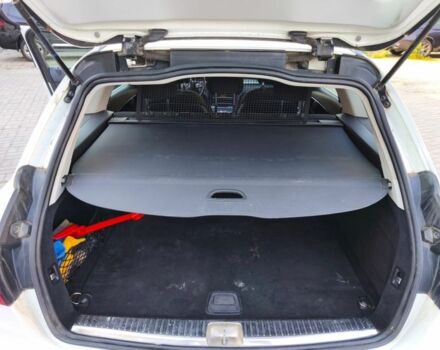 Білий Мерседес 200, об'ємом двигуна 1.6 л та пробігом 240 тис. км за 15800 $, фото 21 на Automoto.ua