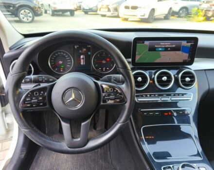 Білий Мерседес 200, об'ємом двигуна 1.6 л та пробігом 240 тис. км за 15800 $, фото 12 на Automoto.ua