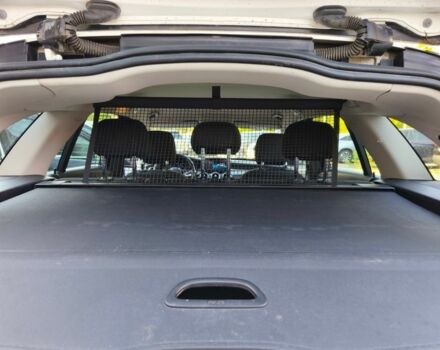 Білий Мерседес 200, об'ємом двигуна 1.6 л та пробігом 240 тис. км за 15800 $, фото 22 на Automoto.ua