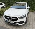 Белый Мерседес 200, объемом двигателя 1.3 л и пробегом 12 тыс. км за 40990 $, фото 1 на Automoto.ua