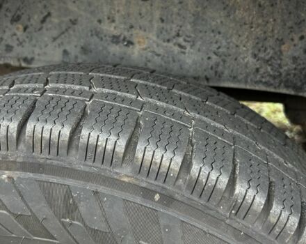 Білий Мерседес 200, об'ємом двигуна 2.1 л та пробігом 500 тис. км за 7100 $, фото 3 на Automoto.ua