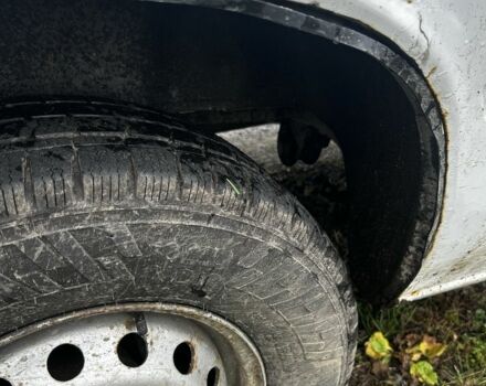 Білий Мерседес 200, об'ємом двигуна 2.1 л та пробігом 500 тис. км за 7100 $, фото 7 на Automoto.ua