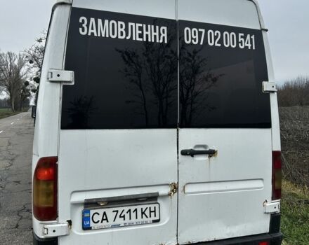 Білий Мерседес 200, об'ємом двигуна 2.1 л та пробігом 500 тис. км за 7100 $, фото 4 на Automoto.ua