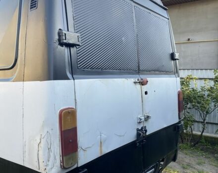 Білий Мерседес 200, об'ємом двигуна 3 л та пробігом 710 тис. км за 80000 $, фото 1 на Automoto.ua
