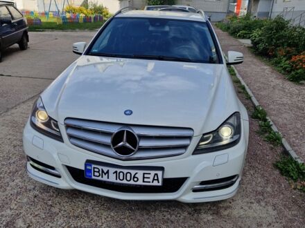 Мерседес 200 2012 в Чернигове на Automoto.ua Белый Мерседес 200, объемом двигателя 2.1 л и пробегом 282 тыс. км за 10000 $, фото 1 на Automoto.ua