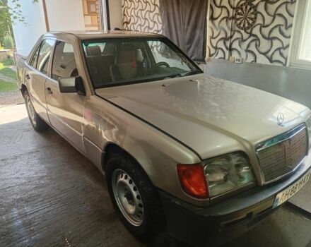 Бежевый Мерседес 200, объемом двигателя 0 л и пробегом 320 тыс. км за 1600 $, фото 1 на Automoto.ua