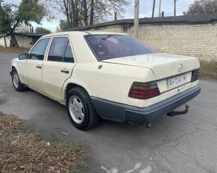 Мерседес 200 1997 в Першотравенске на Automoto.ua Бежевый Мерседес 200, объемом двигателя 0 л и пробегом 265 тыс. км за 1199 $, фото 2 на Automoto.ua