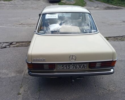 Бежевий Мерседес 200, об'ємом двигуна 2 л та пробігом 999 тис. км за 2200 $, фото 2 на Automoto.ua