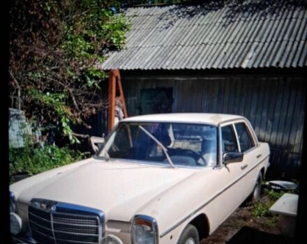 Бежевий Мерседес 200, об'ємом двигуна 2 л та пробігом 200 тис. км за 6000 $, фото 1 на Automoto.ua