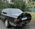 Черный Мерседес 200, объемом двигателя 2.3 л и пробегом 1000 тыс. км за 600 $, фото 2 на Automoto.ua