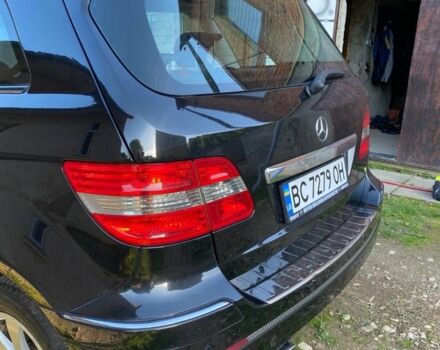 Чорний Мерседес 200, об'ємом двигуна 2 л та пробігом 250 тис. км за 6800 $, фото 21 на Automoto.ua