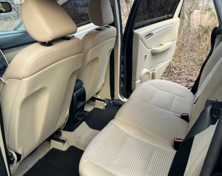 Черный Мерседес 200, объемом двигателя 2 л и пробегом 230 тыс. км за 7199 $, фото 6 на Automoto.ua