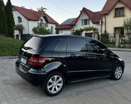 Черный Мерседес 200, объемом двигателя 2 л и пробегом 120 тыс. км за 3300 $, фото 4 на Automoto.ua