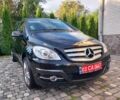 Чорний Мерседес 200, об'ємом двигуна 2 л та пробігом 182 тис. км за 7700 $, фото 1 на Automoto.ua