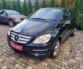 Чорний Мерседес 200, об'ємом двигуна 2 л та пробігом 182 тис. км за 7700 $, фото 4 на Automoto.ua