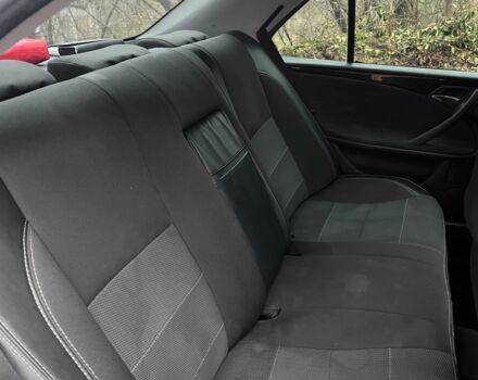 Чорний Мерседес 200, об'ємом двигуна 2 л та пробігом 3 тис. км за 2300 $, фото 15 на Automoto.ua