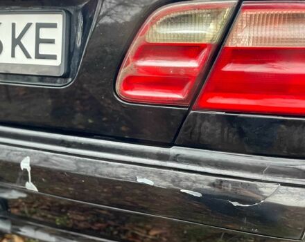 Чорний Мерседес 200, об'ємом двигуна 2 л та пробігом 3 тис. км за 2300 $, фото 2 на Automoto.ua