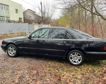 Чорний Мерседес 200, об'ємом двигуна 2 л та пробігом 3 тис. км за 2300 $, фото 9 на Automoto.ua