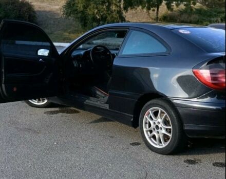 Чорний Мерседес 200, об'ємом двигуна 1.8 л та пробігом 315 тис. км за 4200 $, фото 4 на Automoto.ua