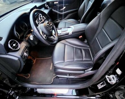 Черный Мерседес 200, объемом двигателя 2 л и пробегом 27 тыс. км за 47700 $, фото 4 на Automoto.ua