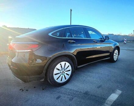 Черный Мерседес 200, объемом двигателя 2 л и пробегом 27 тыс. км за 47700 $, фото 2 на Automoto.ua