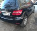 Черный Мерседес 200, объемом двигателя 2 л и пробегом 152 тыс. км за 6750 $, фото 4 на Automoto.ua