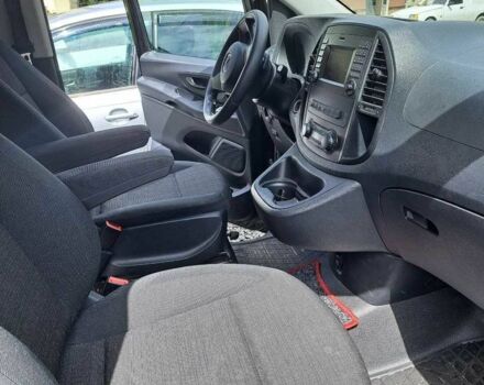 Черный Мерседес 200, объемом двигателя 2 л и пробегом 180 тыс. км за 21000 $, фото 6 на Automoto.ua