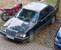 Чорний Мерседес 200, об'ємом двигуна 2 л та пробігом 500 тис. км за 1236 $, фото 1 на Automoto.ua
