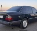 Чорний Мерседес 200, об'ємом двигуна 2 л та пробігом 350 тис. км за 3000 $, фото 4 на Automoto.ua