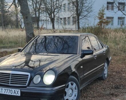 Черный Мерседес 200, объемом двигателя 2 л и пробегом 325 тыс. км за 1950 $, фото 1 на Automoto.ua